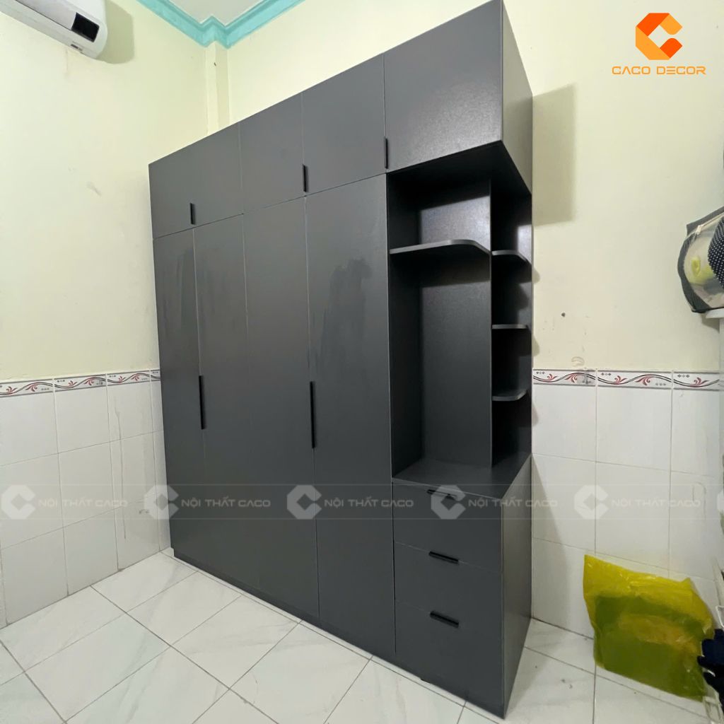Tủ quần áo kết hợp kệ trang trí được bo góc an toàn