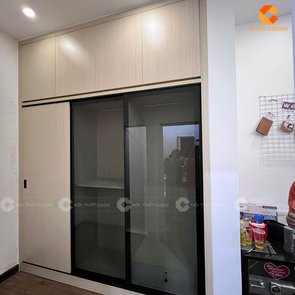 Hình ảnh thực tế tủ áo âm tường bàn giao 