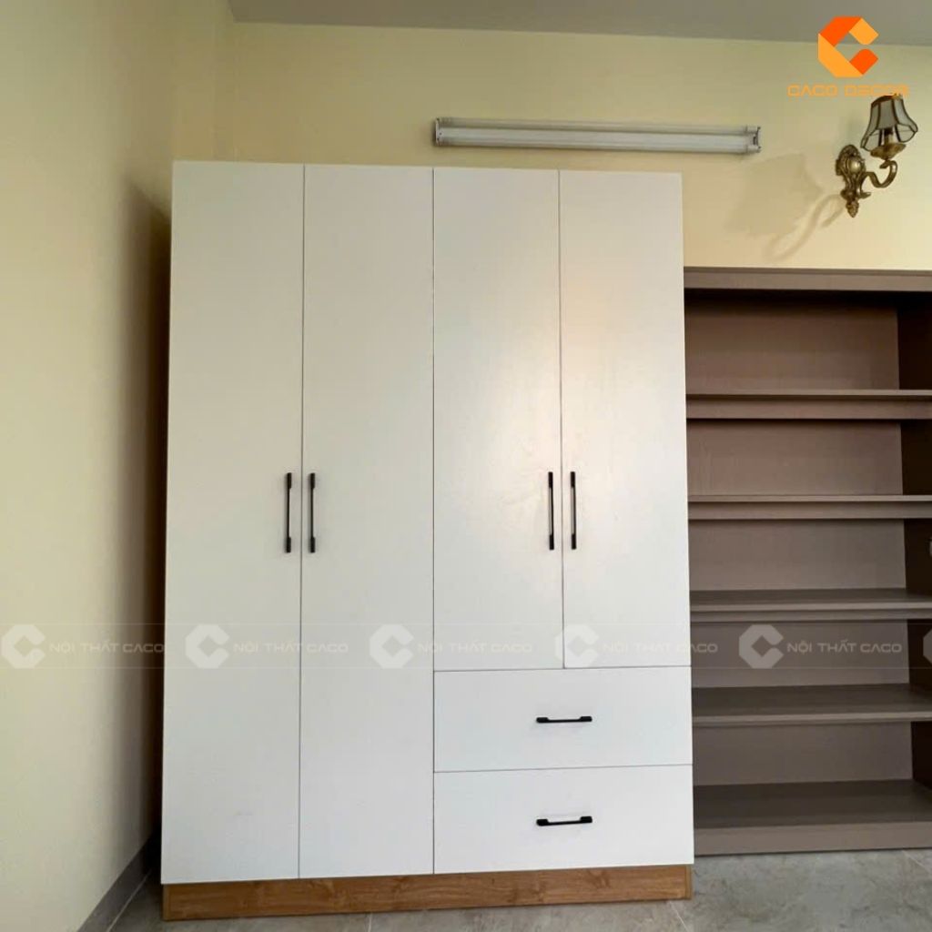 Hình ảnh thực tế tủ quần áo bàn giao cho khách hàng màu trắng