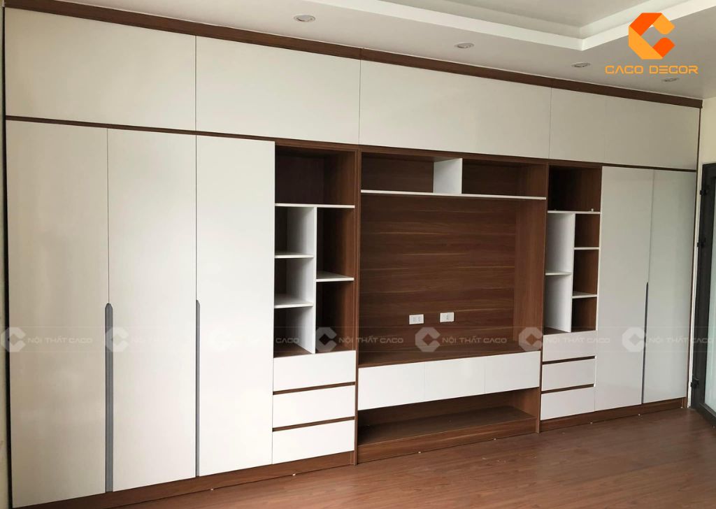 Bàn giao tủ kệ tivi sang trọng cho khách hàng