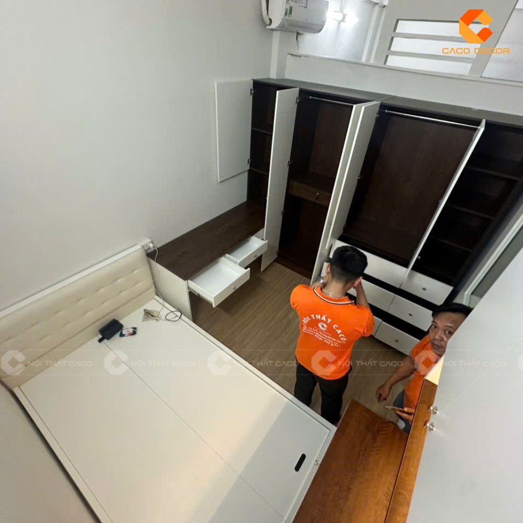 Không gian bên trong rủ quần áo rộng rãi tối ưu không gian