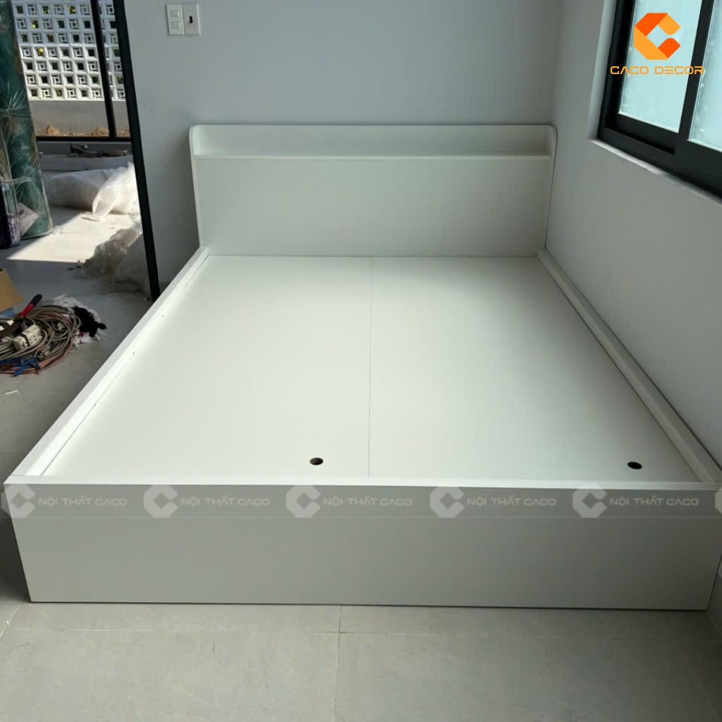 Hình ảnh thực tế giường ngủ màu trắng 