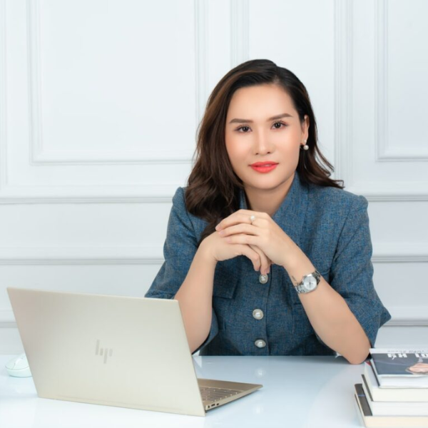 cảm nhận khách hàng Chị Hà Anh về thi công nội thất văn phòng